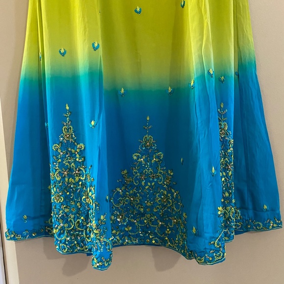 Indian / Pakistani Lengha Lime green and Blue - Size 6 - Picture 6 of 13